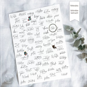 Pode incluir: Uma folha de papel branca com texto preto e ilustrações. O texto inclui saudações de Natal em alemão, como "Frohe Weihnachten" e "Silent Night". As ilustrações incluem velas, sinos e uma rena.