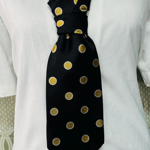 necktie jewelry