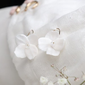 white flower earrings