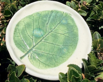 Handcrafted Ceramic Leaf Spoon Rest: Botanical Kitchen Decor