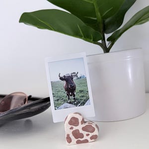 ハート型フォトスタンドまたは写真ホルダー手作り陶器