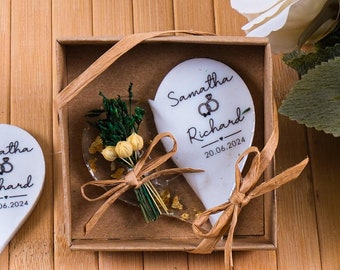 Personalized Wedding Epoxy Magnet Favor, Wedding Magnet Favor, Bridal Shower Favor for Guest, Personalized Fridge Magnet, Bridesmaid Party