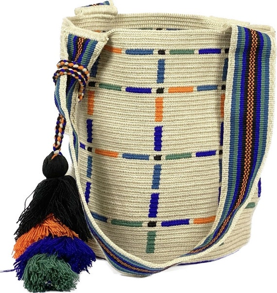 Handcrafted wayuu bag. Made in Colombia by indigenous wayuu. 61XnYbBRkZL._AC_UY900_.jpg main image 3