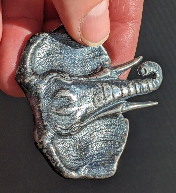 Vintage sterling silver elephant brooch - image 2