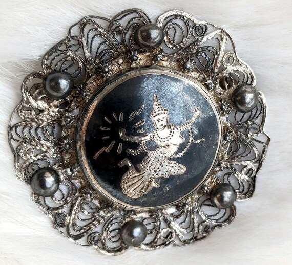 Broche ancienne filigrane d'argent - Montres & Bijoux
