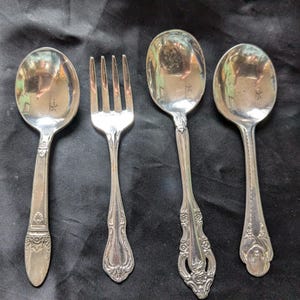 Vintage silver plate baby/child&#39;s spoons and fork.