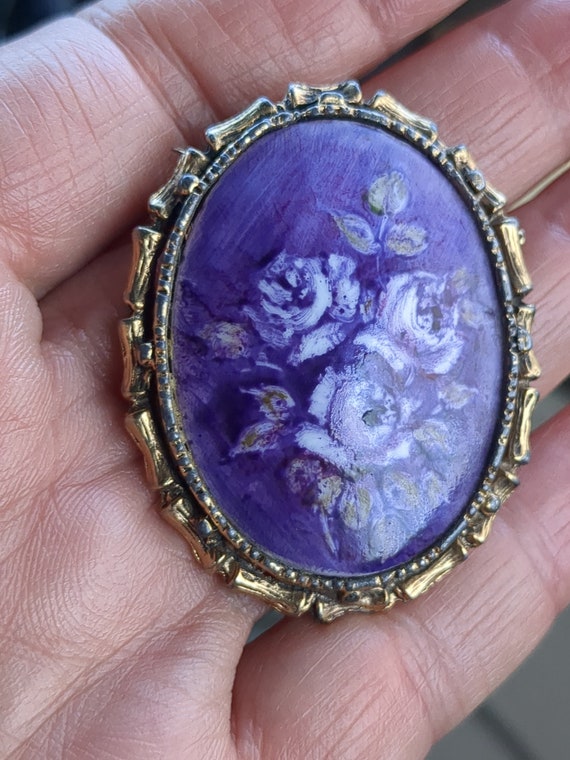 Vintage floral hand painted pendant brooch pin - image 3