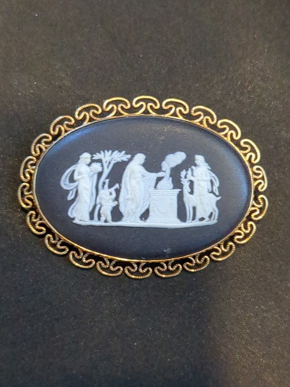 Signed Wedgewood Jasperware brooch pin with 12k f… - image 1