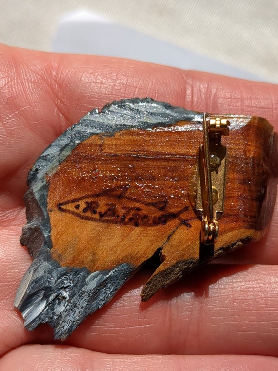 Vintage hand carved sailor or wood elf brooch pin - image 4