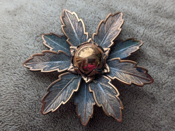 Copper flower signed brooch - image 3