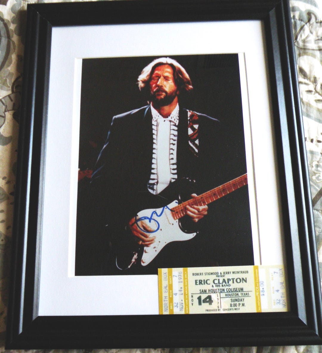 ★Eric Clapton　直筆サイン入り写真 Eric Clapton Framed, Reproduction, Autograph Photo, Ticket - Etsy