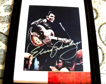 Elvis Presley（エルビス・プレスリー）直筆サイン エルヴィス・プレスリー 8 x 10インチ (20 x 25 cm) 直筆サイン入り