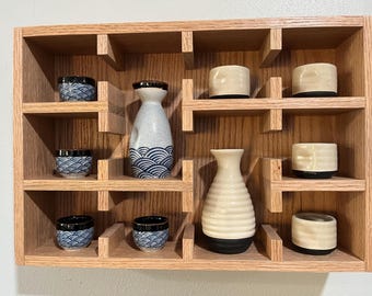 Estante de pared de roble macizo hecho a mano para sake