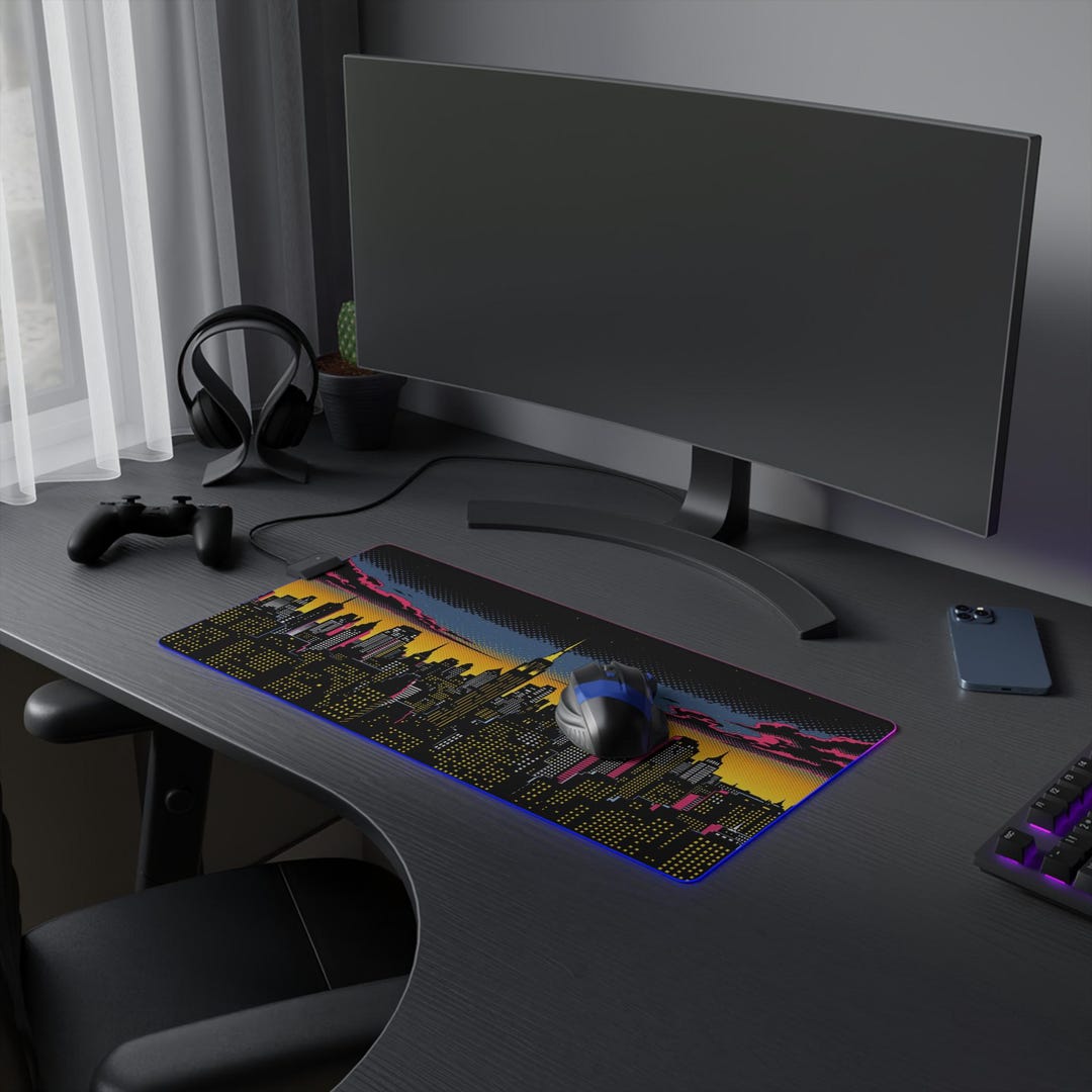 Batman Retro Gotham City Design Illuminated Gaming Mouse Pad | LED RGB ...