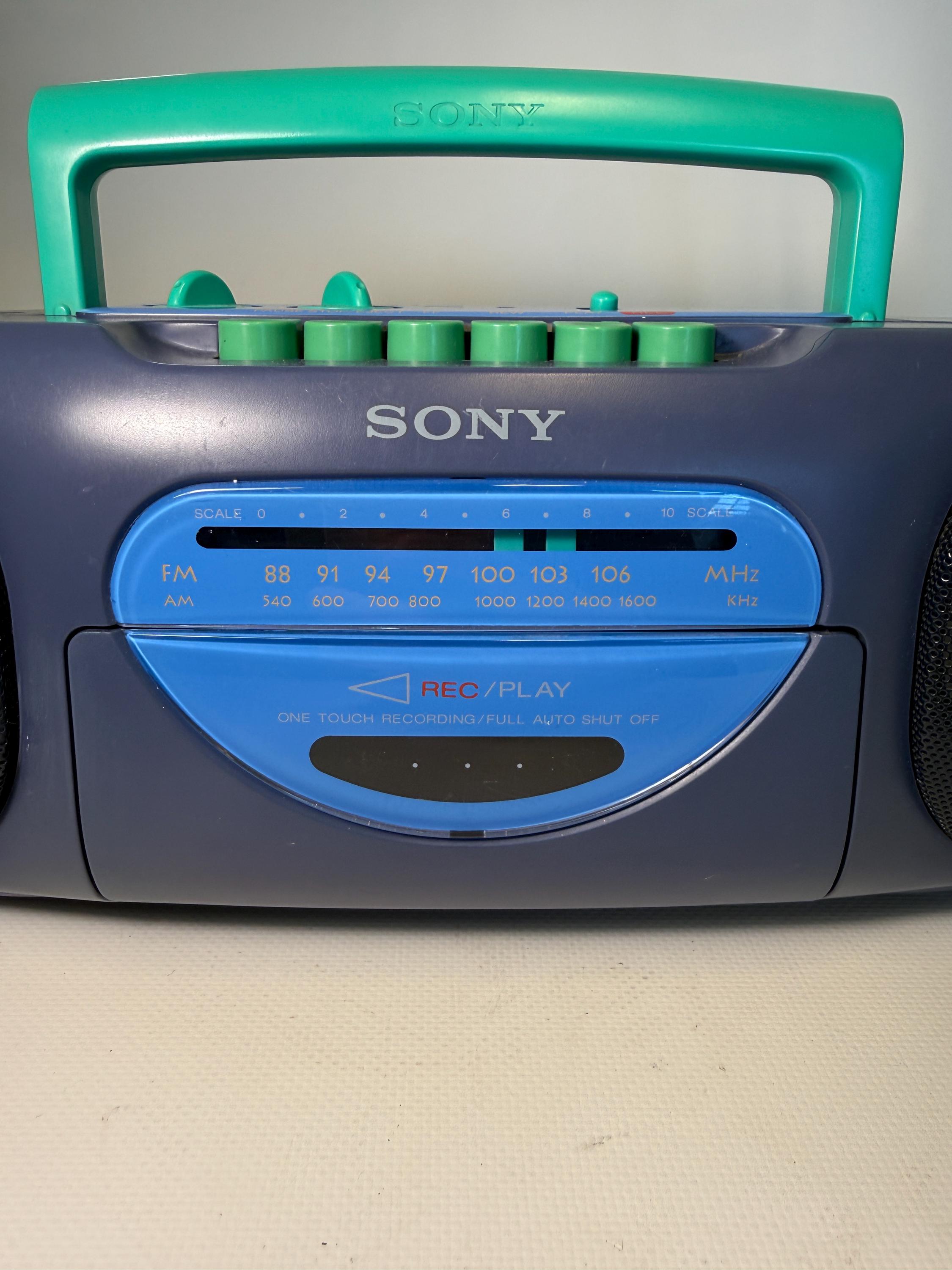 SONY カラオケマニア ダイナミックマイクロホン F-V50II 昭和レトロ Vintage Sony CFS-E6 Japanese Boombox – 'blue Dream' Portable Radio