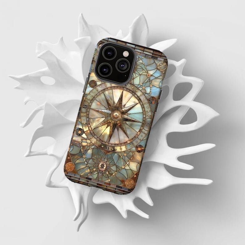 Coque de portable vintage en vitrail Compass : coque personnalisée double couche pour iPhone, Galaxy ou Pixel image 2