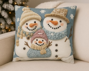Sierkussenhoes met sneeuwpoppenfamilie | Speelse kerstdecoratie, gastgeschenk, imitatie suède