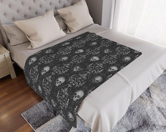 Skeleton Halloween Blanket - Gothic Skull Design, Fun Home Decor
