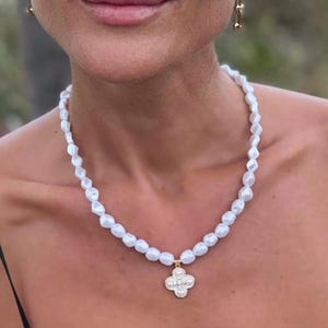 Pearl Choker Necklace: Handmade Clover Pendant, Freshwater Pearls