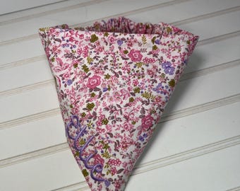 Customizable Flower fabric Dog Bandana Custom  Pet Scarf Embroidered Dog Bandana Pet Gift Stylish Pet Accessory Personalized Pet Bandana