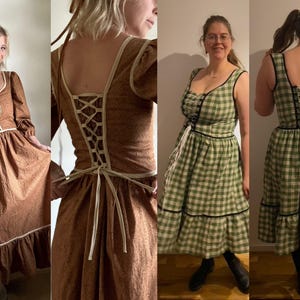Puede incluir: Tres mujeres vistiendo diferentes estilos de vestidos con la espalda atada con cordones. Los vestidos son de color marr&oacute;n, verde y blanco a cuadros, y verde y blanco a cuadros.