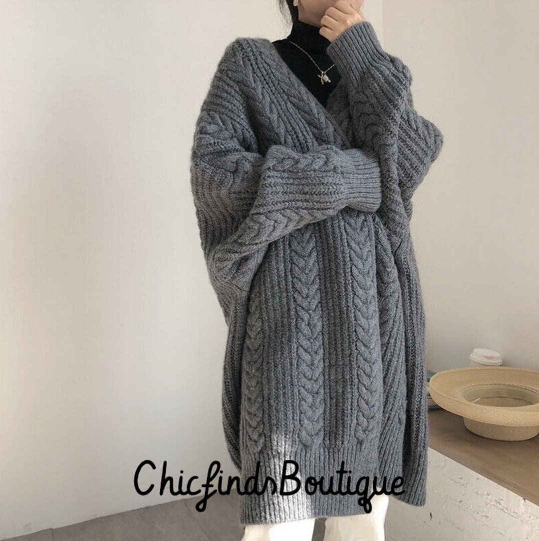 Winterly Elegance: Handmade Long Cardigan for Women | Gift for Her | Perfect Gift for Christmas | Handmade Fashion for Women