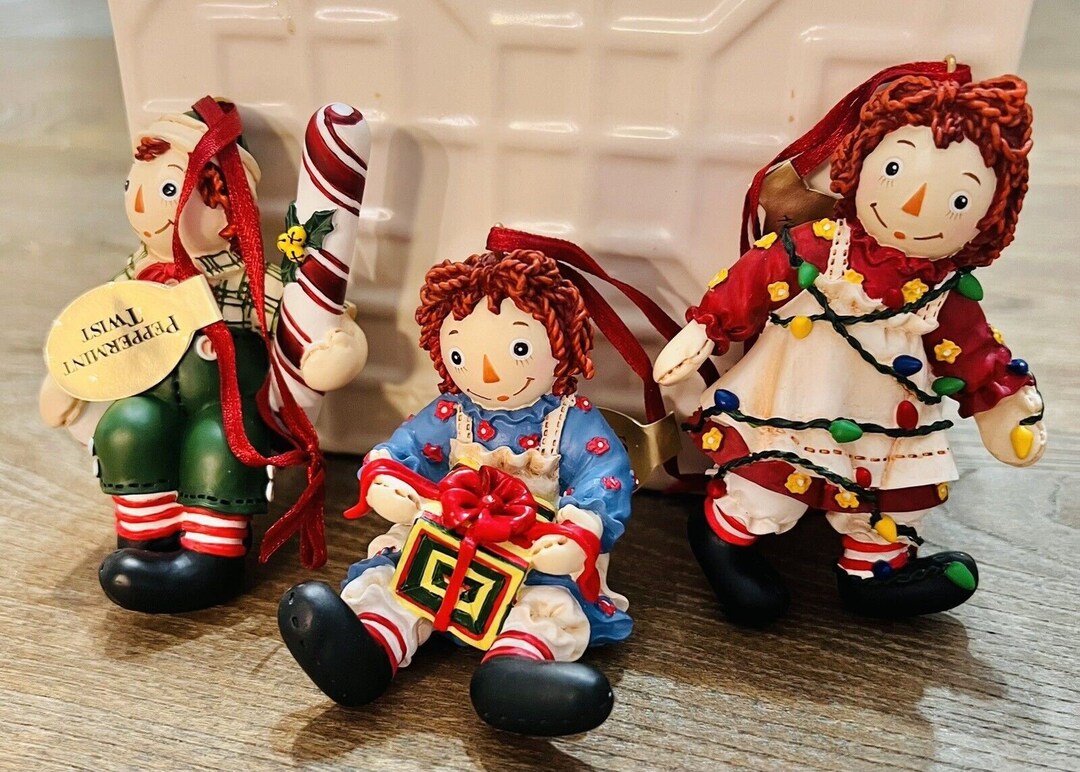 Vintage Danbury Mint Set of 3 Raggedy Ann & Andy Christmas Ornaments 3.
