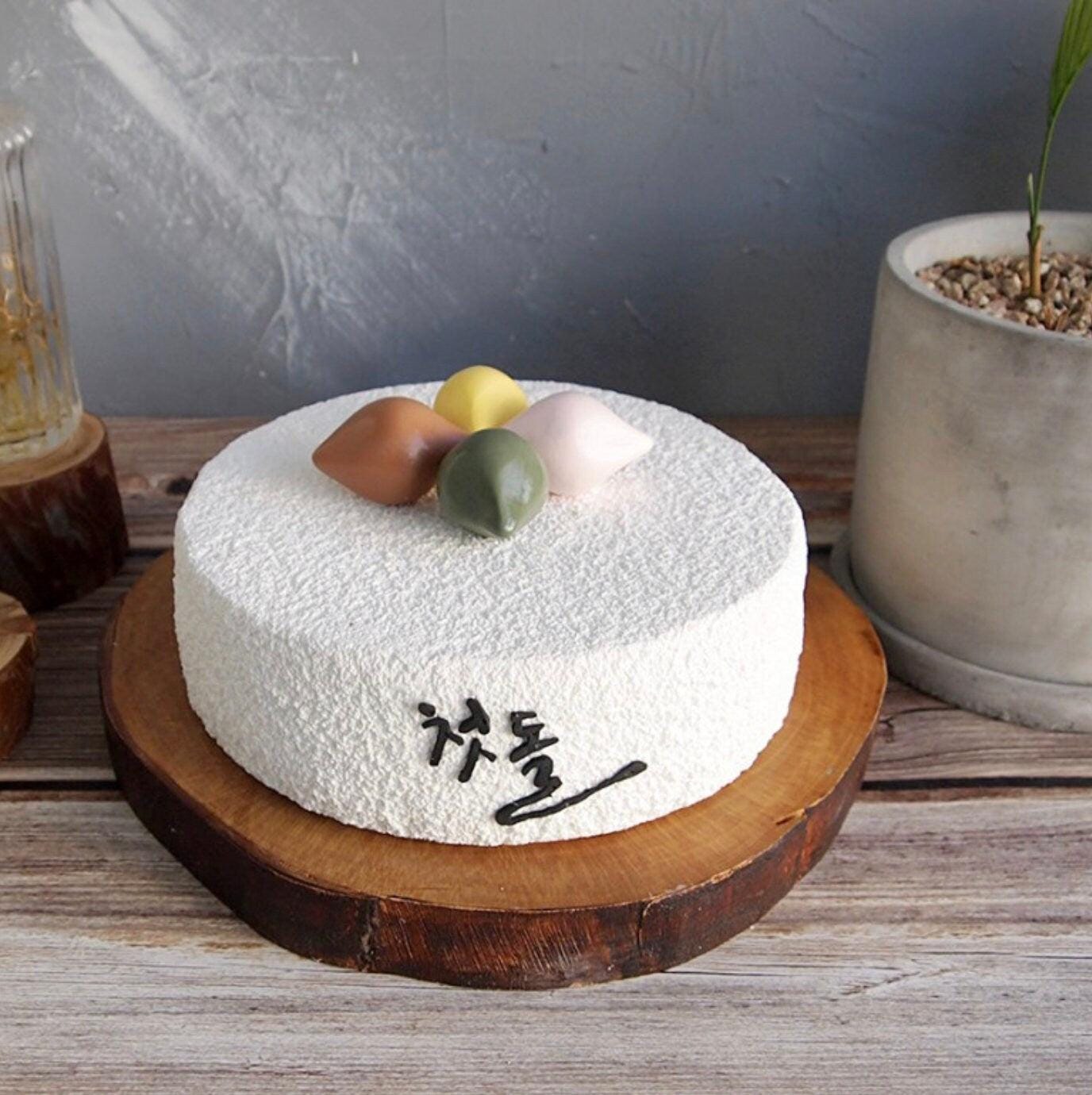 전통적인 프랑스 디저트의 세트 스톡 벡터 - ©moonkin 36622297, image size:1376x1380