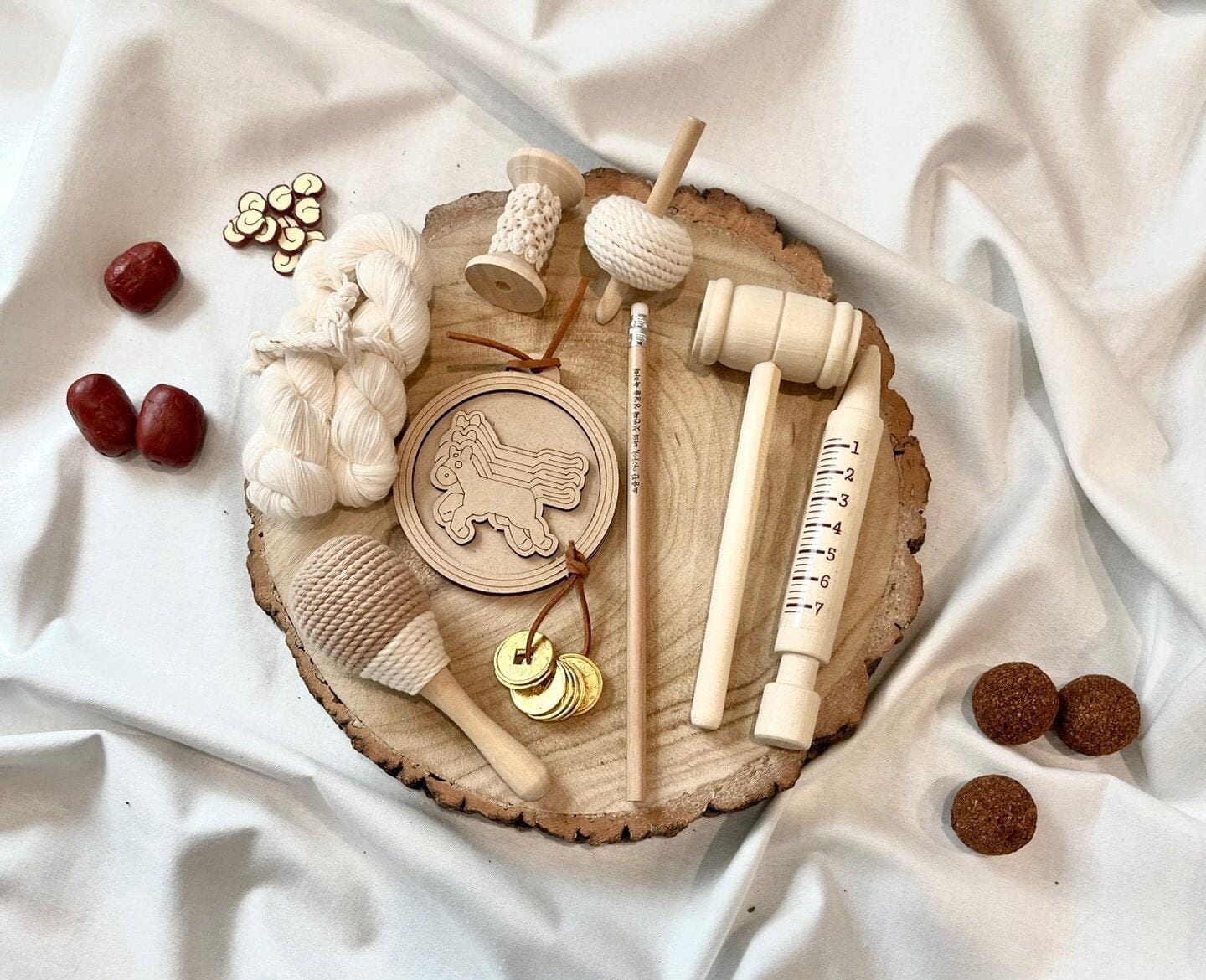 木製ドルジャビキット 9個 | ドルジャビ | 韓国の1歳の誕生日パーティー | ドル | ドル | ペクイル |  韓国の伝統的なパーティーデコレーション | ドルサン | 돌잡이 백일 - Etsy 日本