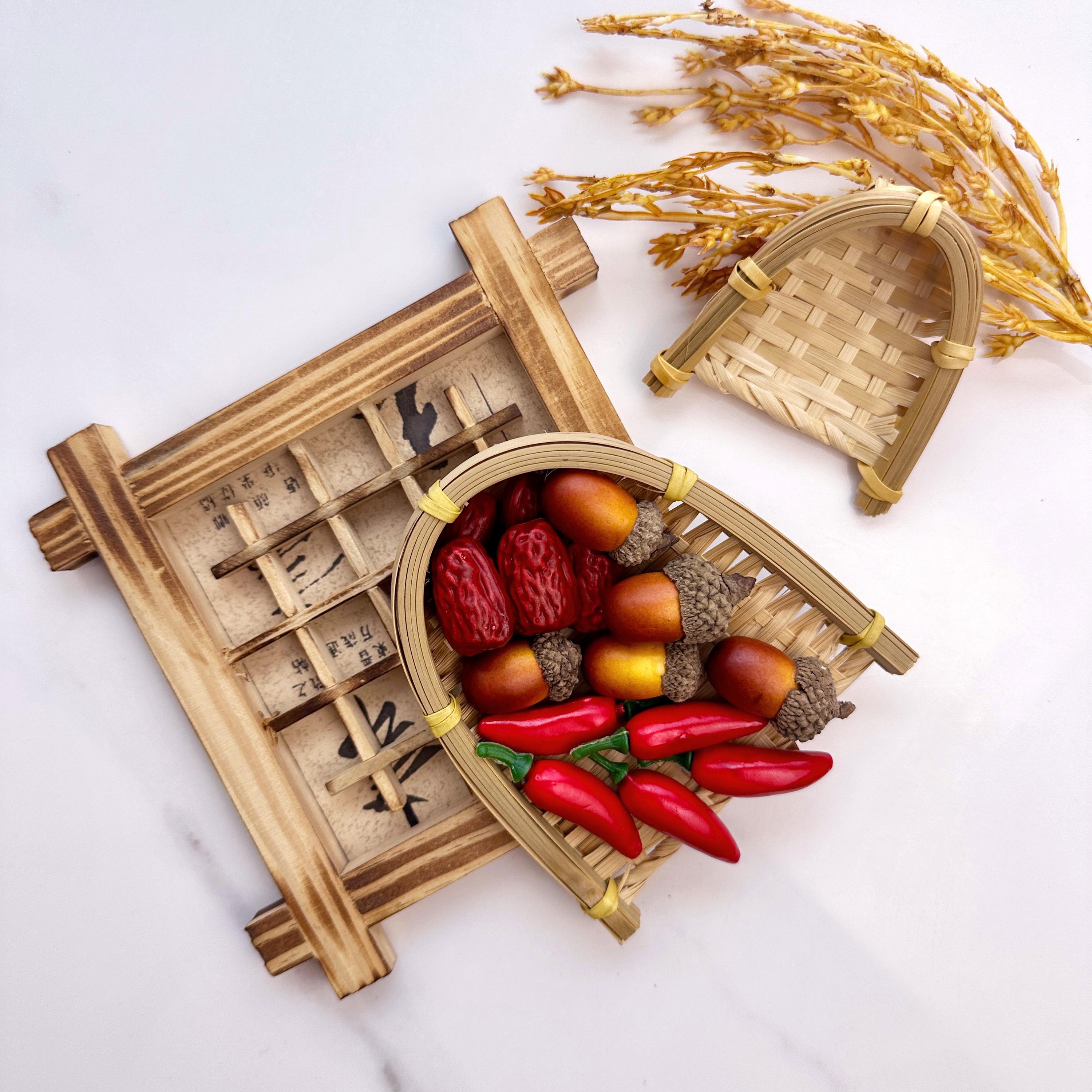 Mini Traditional Woven Bamboo Basket | 버들키 오줌싸개 | Korean