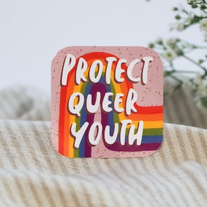 Protect Queer Youth Aufkleber | LGBTQIA+ | Queerness | Pride Sticker | Gay | Lesbian | Trans | Nonbinary | LGBT | Bisexual | Love is Love
