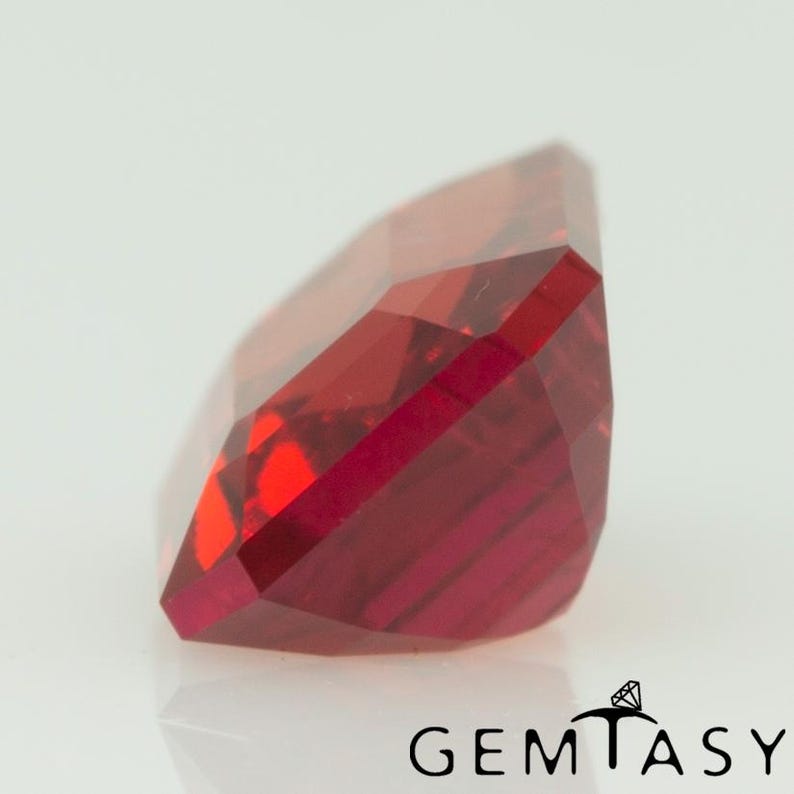 Cut Stone - Red Beryl Hydrothermal Lab Grown, Facet Octagon 7x5mm 0 ...