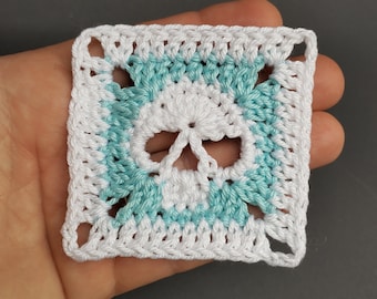 Patrón de crochet cuadrado de abuela con calavera: decoración de Halloween para principiantes (patrón en PDF)