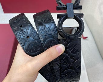 Cinturón de piel auténtico de Salvatore Ferragamo. Ancho: 3,5 cm/1,38 pulgadas.