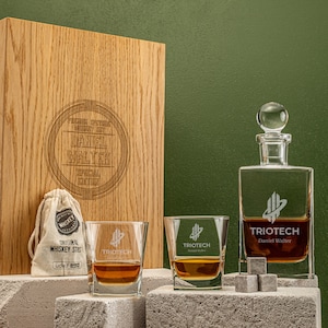Custom Logo Etched Whiskey Glass Set, Retirement Gifts for Dad, Luxury Whiskey Decanter Set in Wooden Box, Valentines Day Gift for Boyfriend