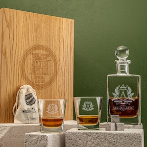 Custom Whiskey Decanter Set with Engraved Glasses, Ideal Father's Day Gift, Personalized Whiskey Glass Tumbler, Anniversary Gift for Dad Him