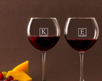 Personalized Wine Glass Set for Couples, Name Custom Laser Engraved Glass Gift for Wine Lovers, Anniversary, Unique Valentine's Day Gifts.