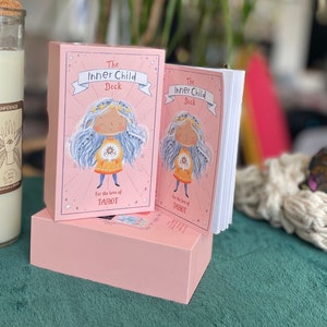 Tarot Deck - Das Innere Kind Deck - 74 Karten Deck und Ratgeber
