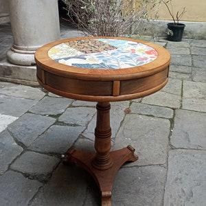 Tavolino vintage floreal