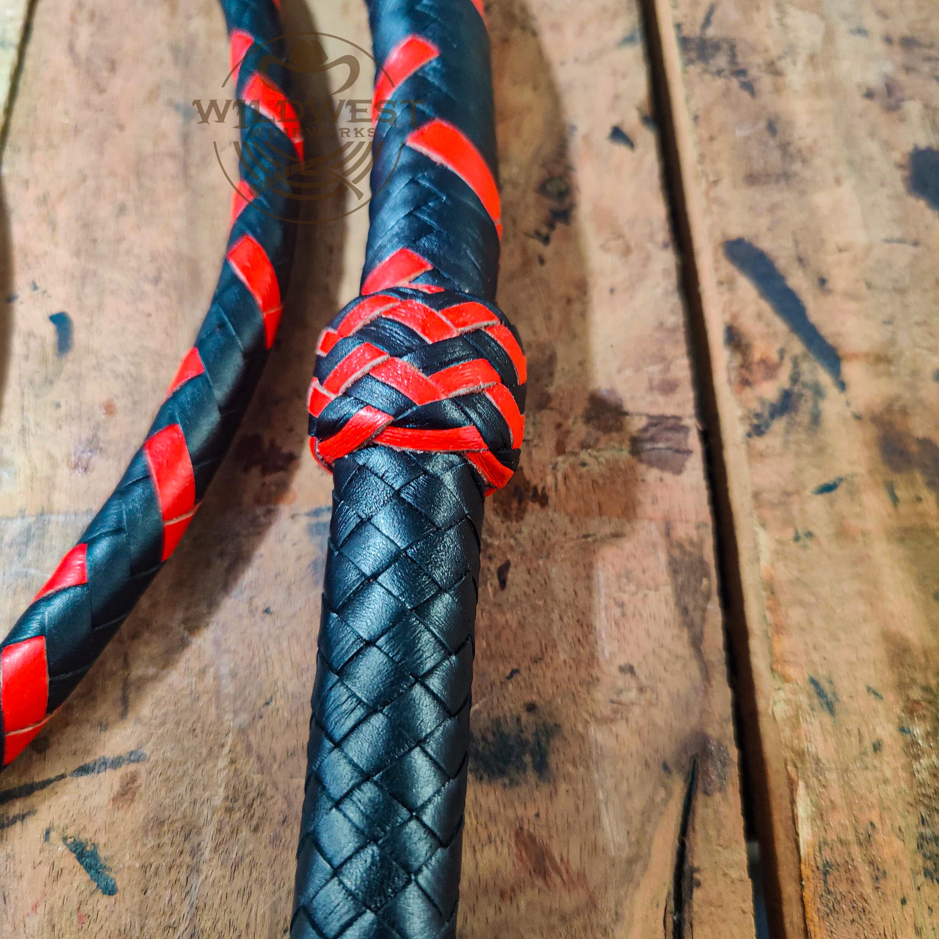 Nero E Rosso Pelle Di Canguro Whip Equestre Frusta Di Toro Pelle Robusto La Frusta Belly & Leather Bolster 16 Trecce Fili Pelle Intrecciata Bullwhip Fruste E Frustini (24 Piedi (7,3 Metri - Foto 6