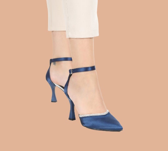 navy blue heels amazon