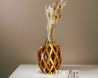 Vaso Dorato dal Design Unico per Fiori Secchi. Botany Chic Gold: Il Vaso che Trasforma l’Ordinario in Straordinario.