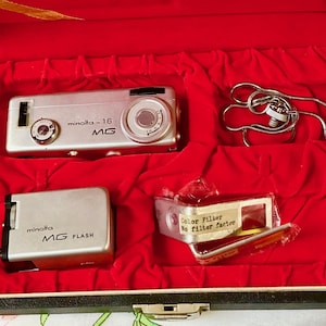 希少品　MINOLTA-16 レッド Minolta 16 Camera - Etsy