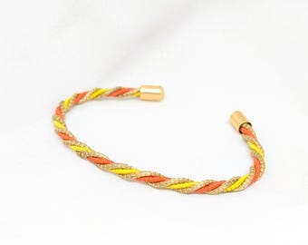 Thin braided vegetable gold capim bracelet SLOWECO HAWAI, Original ecological ethical gift, Semi-rigid adjustable, Faire trade, Brazil