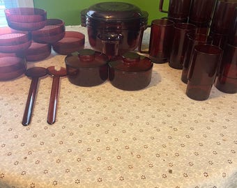 Colección Preludio de Tupperware de los años 90, color arándano/rojo rubí.