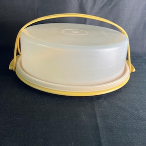 Vintage Tupperware Cake Taker: Harvest Gold Carrier, Locking Lid