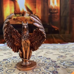 Mythological Gryffindor Figurine - Wizard Eagle Sculpture - Gift for Mom