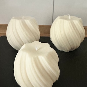 Swirl candle / wave candle / twisted candle