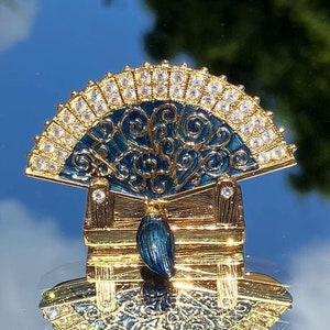 Venetian Fan Estee Lauder Solid Perfume from 2003