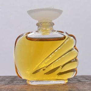 ヴィンテージの美しいエスティ ローダー ミニチュア香水 3.5 ml / 0.12 fl. oz. | 1980年代